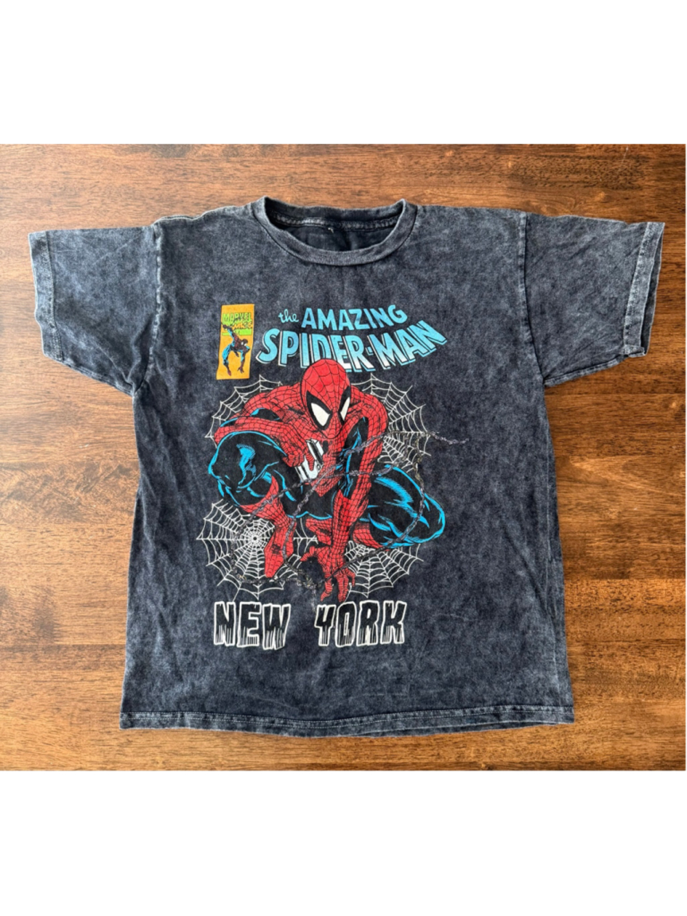 Marvel The Amazing Spider-Man Acid Wash Graphic Tee New York Youth Large L 22”